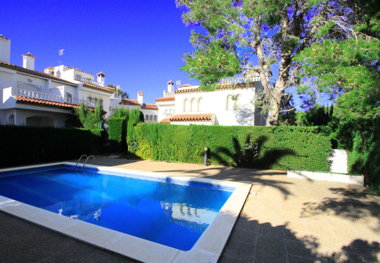 Casa adosada en Miami Playa - BedC16